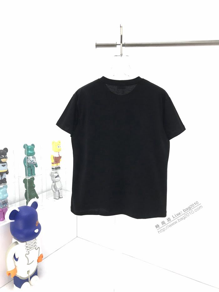 CELINE男裝 賽琳20SS膠囊系列柳丁裝飾短袖 寬鬆版型  ydi3436